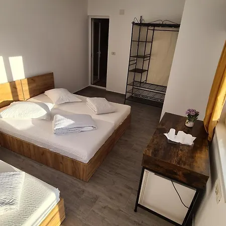 Tomis Homestay Costinesti