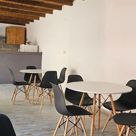 Tomis Gazde/Camere de închiriat Costineşti