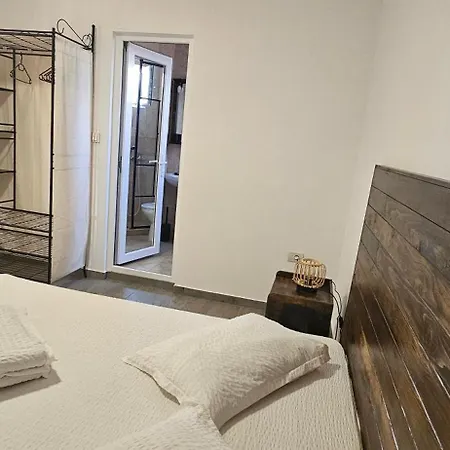Homestay Tomis *