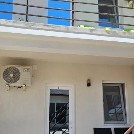 Tomis * קוסטינסטי