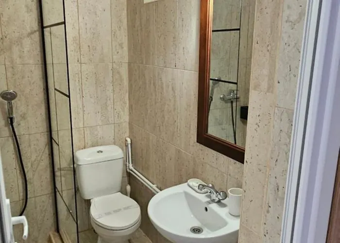 Tomis Quarto em Acomodações Particulares