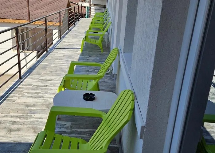 Tomis Quarto em Acomodações Particulares *