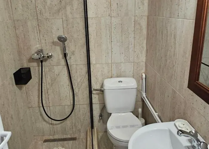 Quarto em Acomodações Particulares Tomis Costinesti