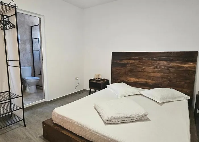 Quarto em Acomodações Particulares Tomis Costinesti