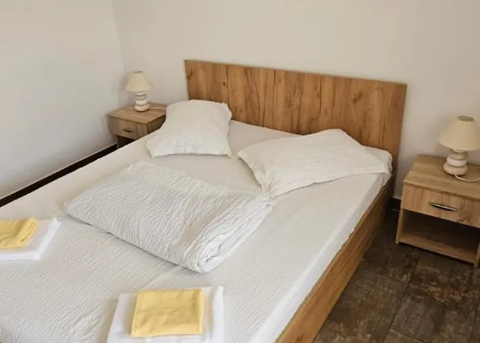 Quarto em Acomodações Particulares Tomis *